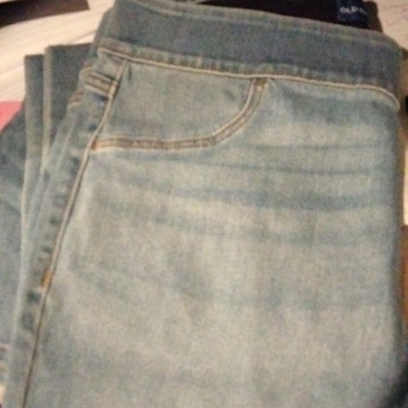 OLD NAVY,12 petite, mid-rise, rockstar super skinny Jeggings - Picture 8 of 9